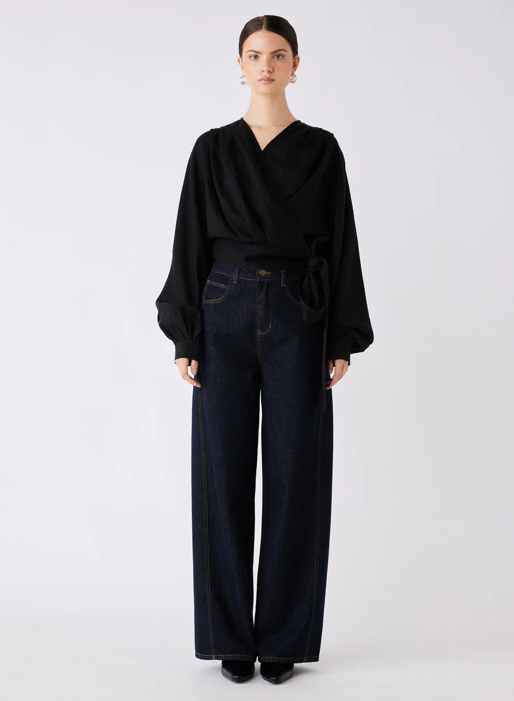 ESMAEE HILTON TIE SIDE BLOUSE