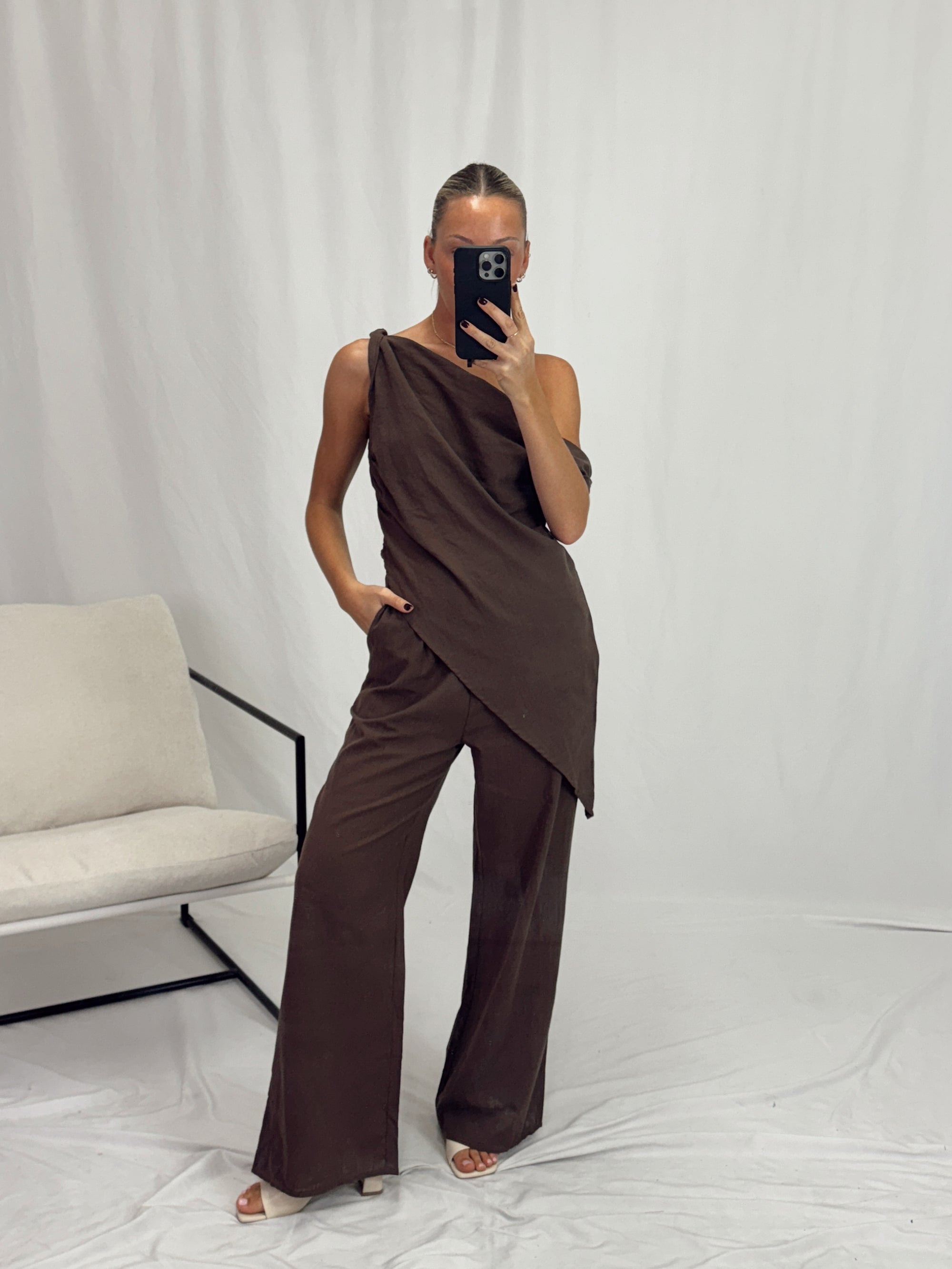 BY FRANKIE OFF SHOULDER SET - CHOCOLATE
