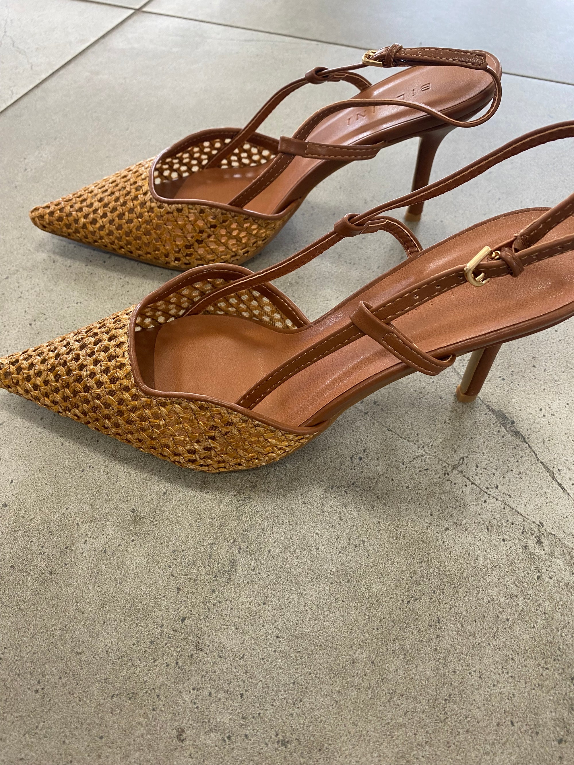 BILLINI KAMERON HEEL