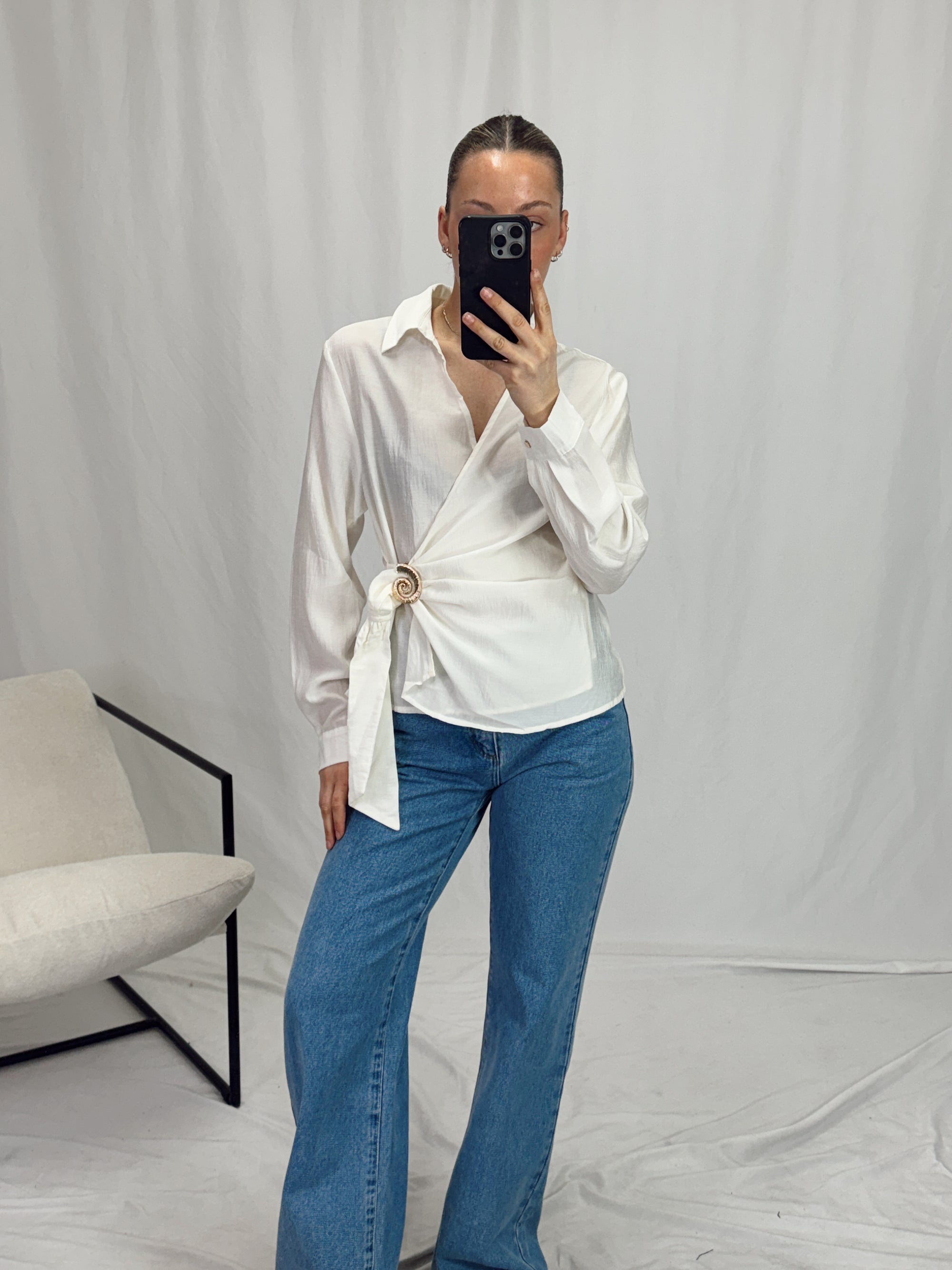 NUSA SHELL TIE TOP