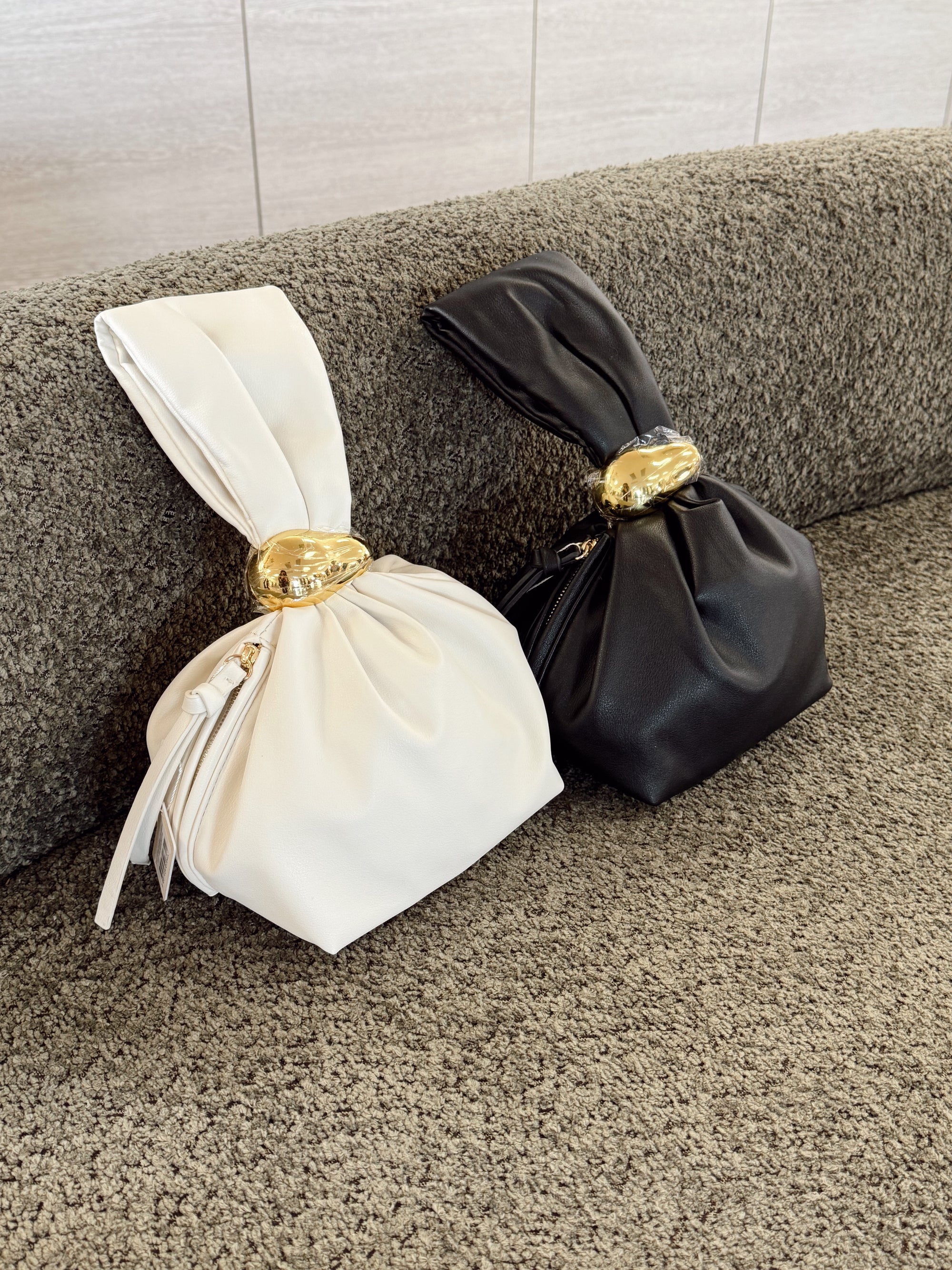 LUCIA HANDLE BAG
