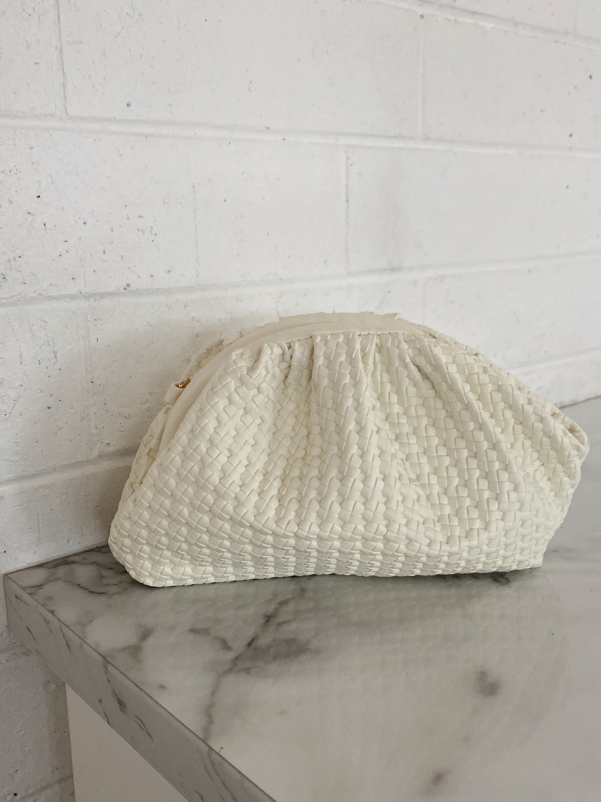 VENETIA WOVEN CLUTCH BAG