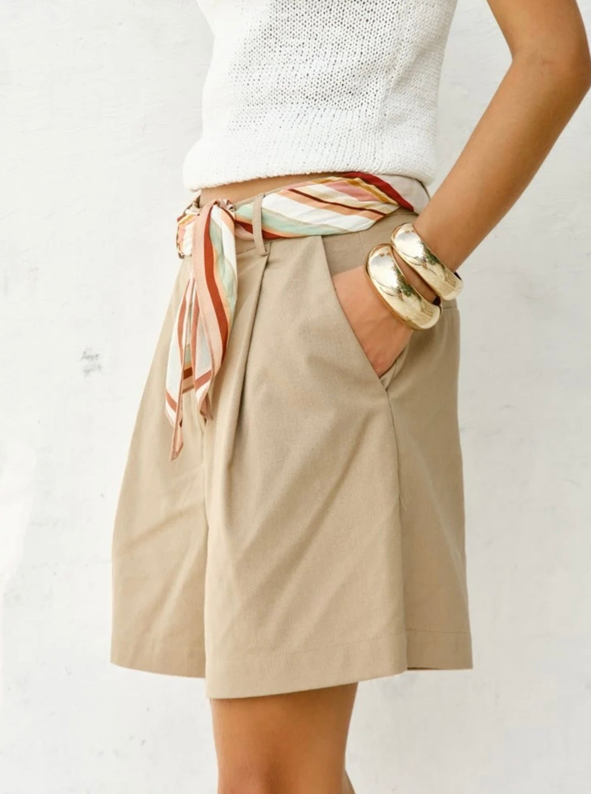 MIRABEL SCARF SHORT