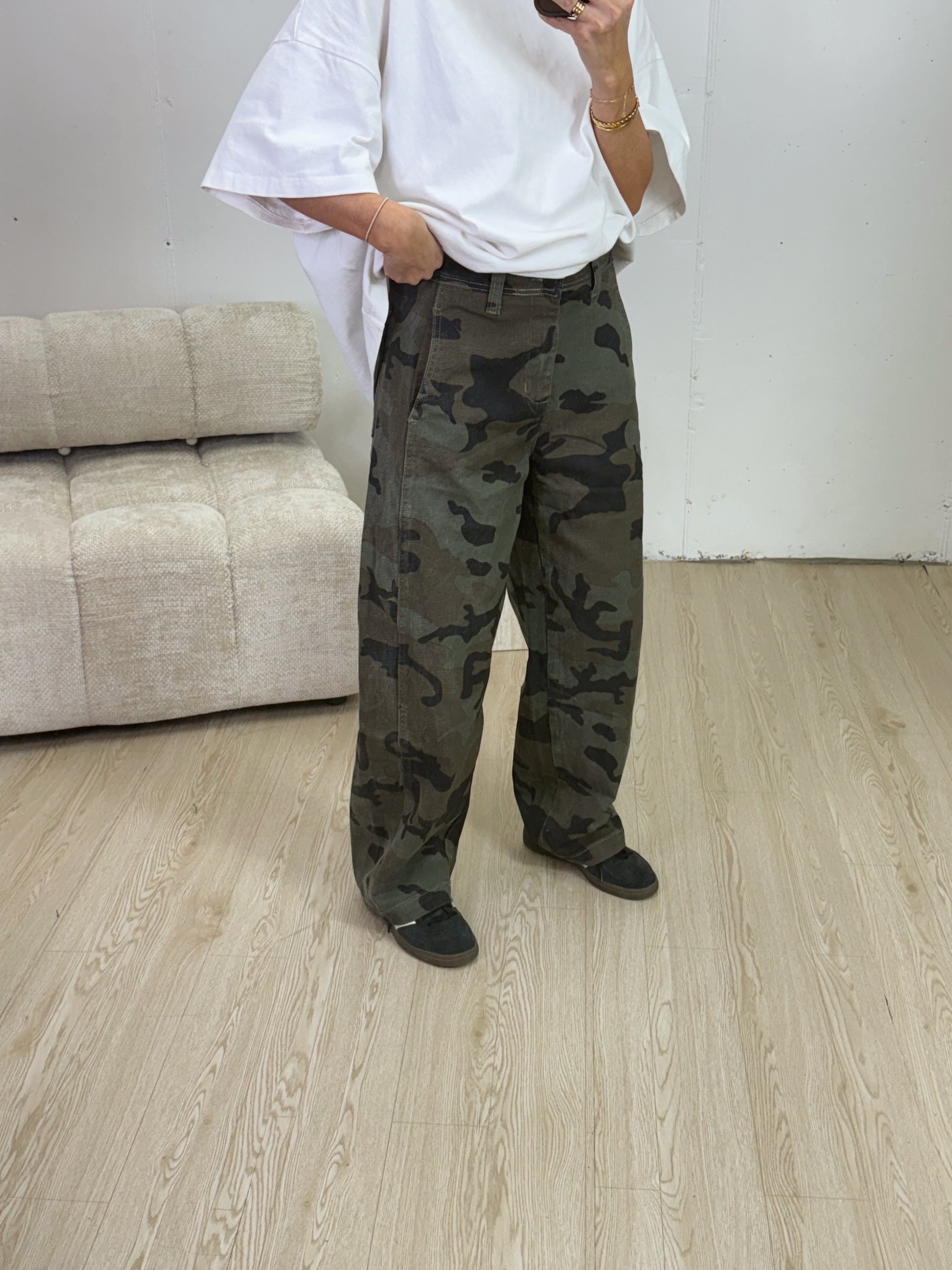 THE CAMO MOMENT JEANS
