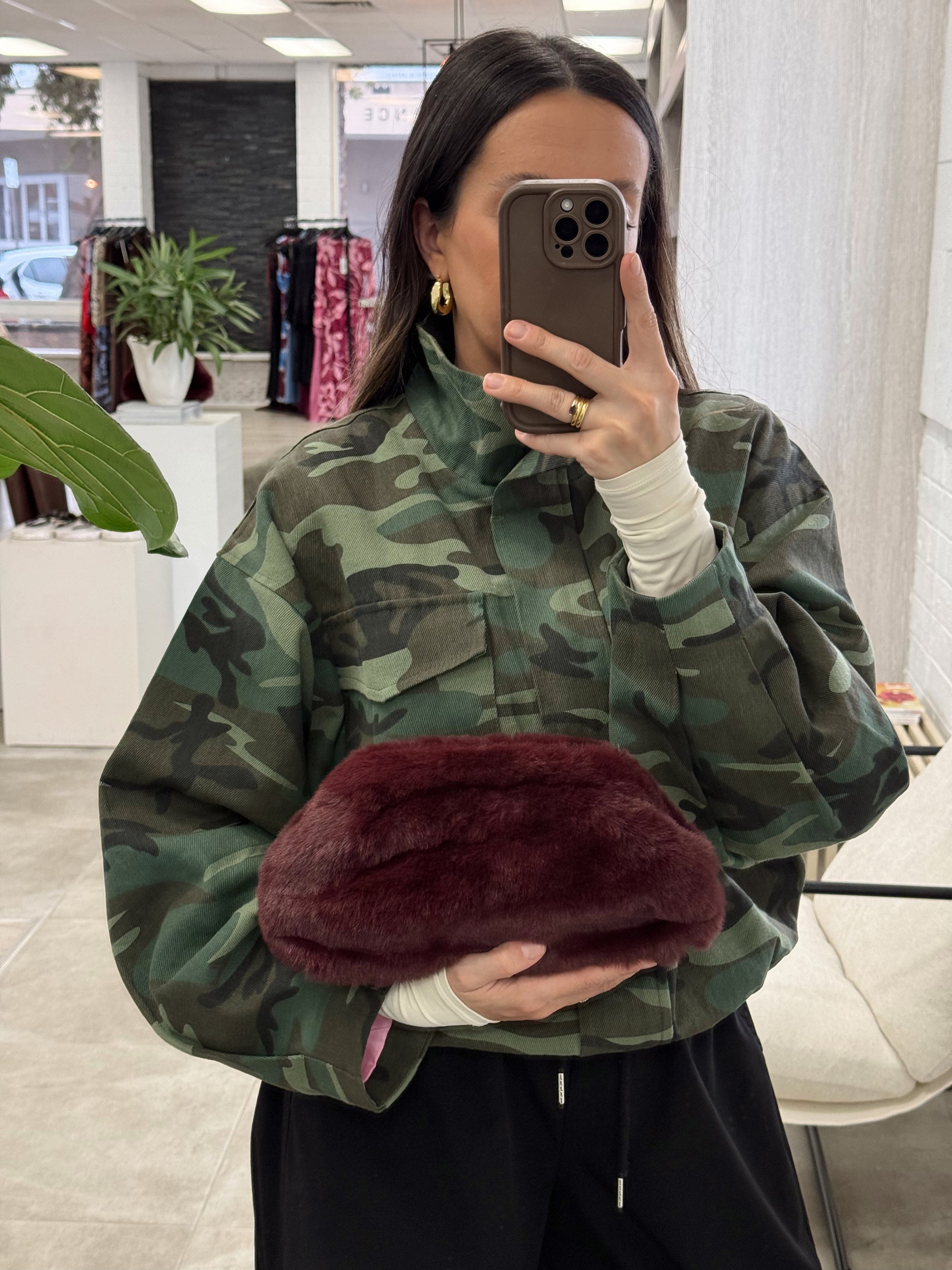 TASH CLUTCH