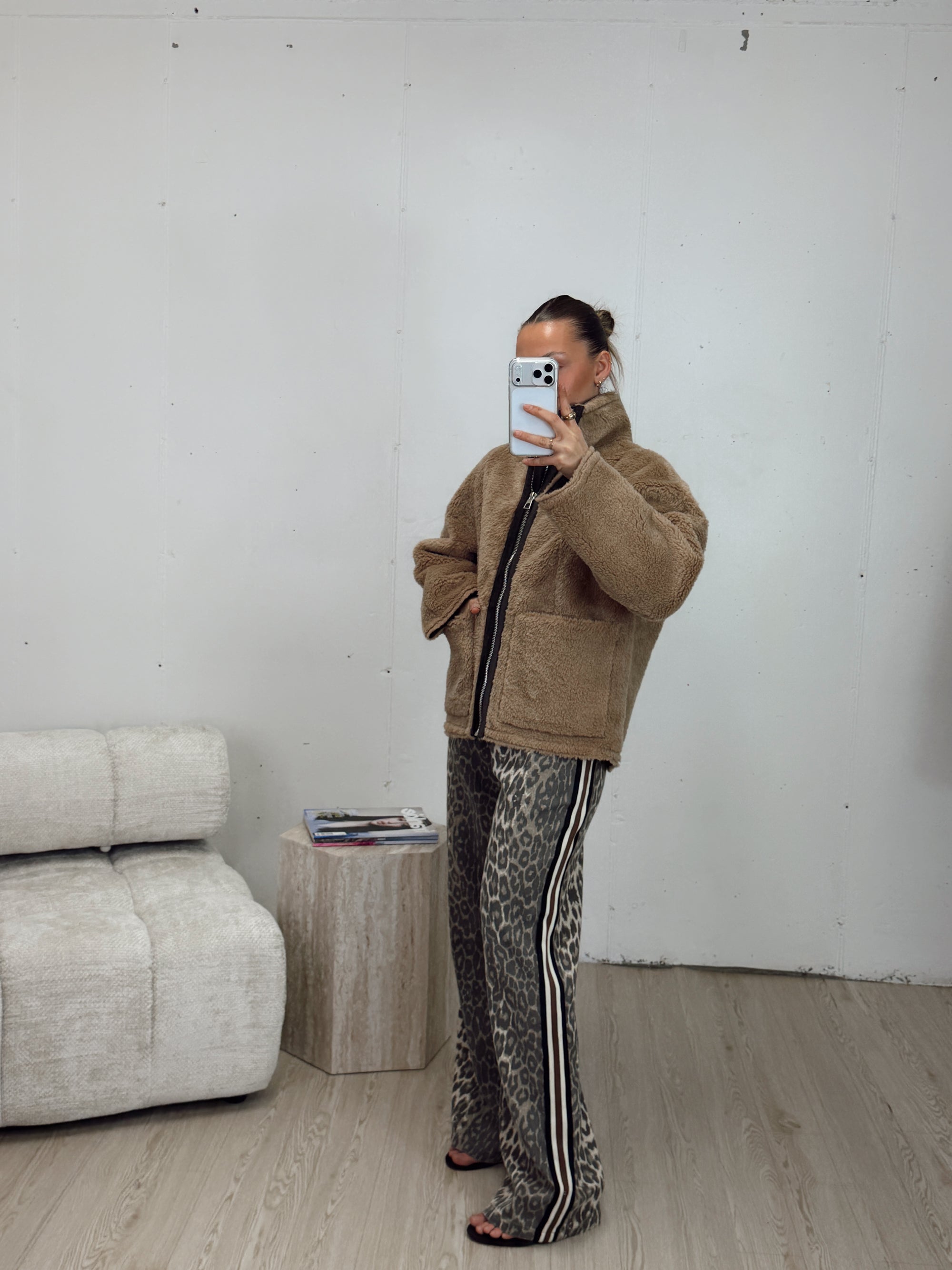 KATIE OVERSIZED SHERPA