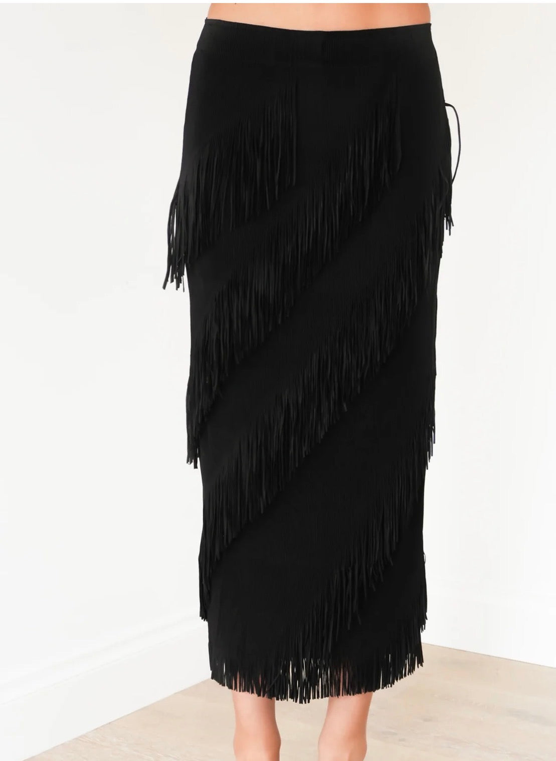 TASSLE SKIRT
