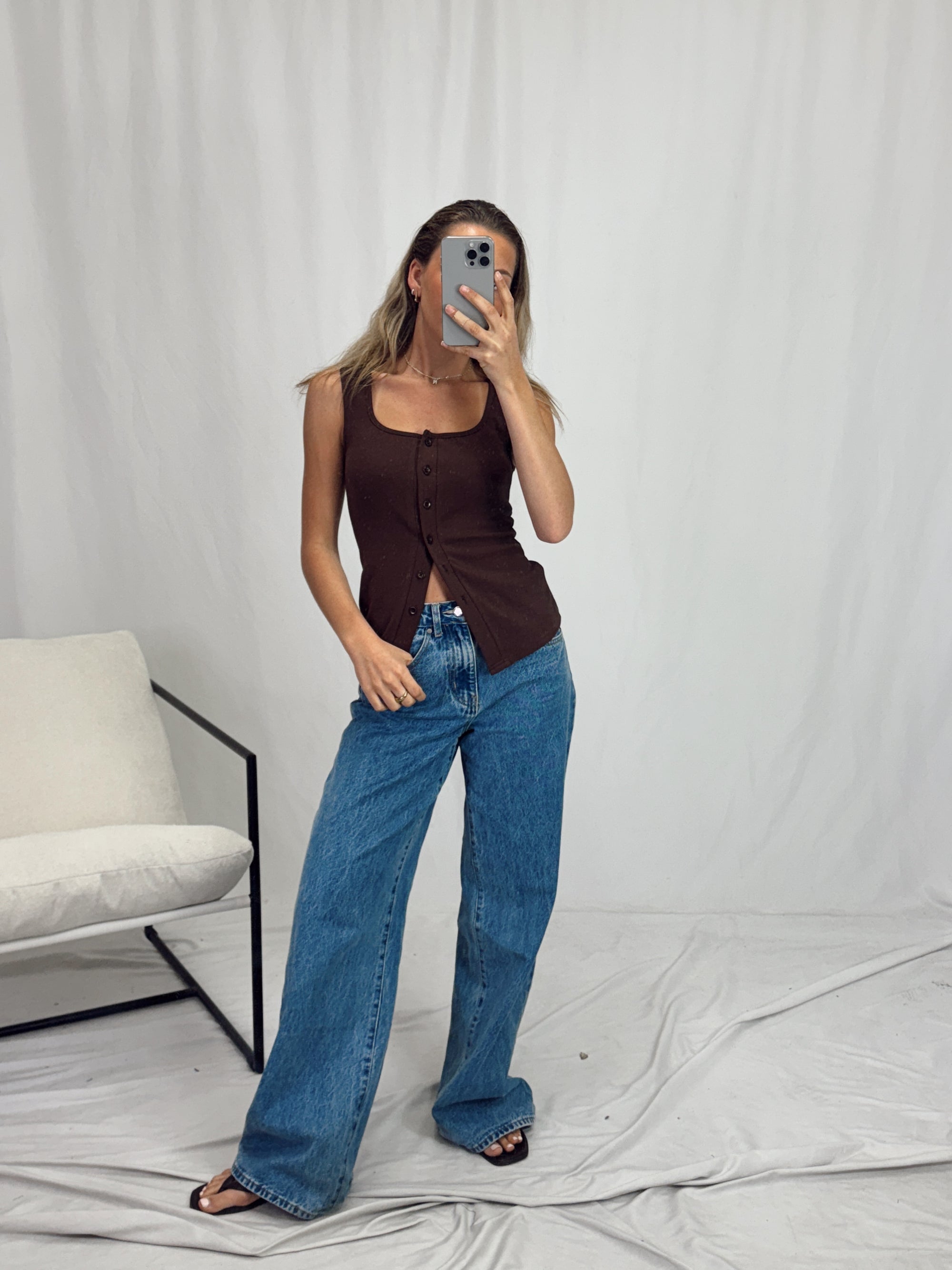 FRANKIE BUTON THROUGH RIBBED TANK