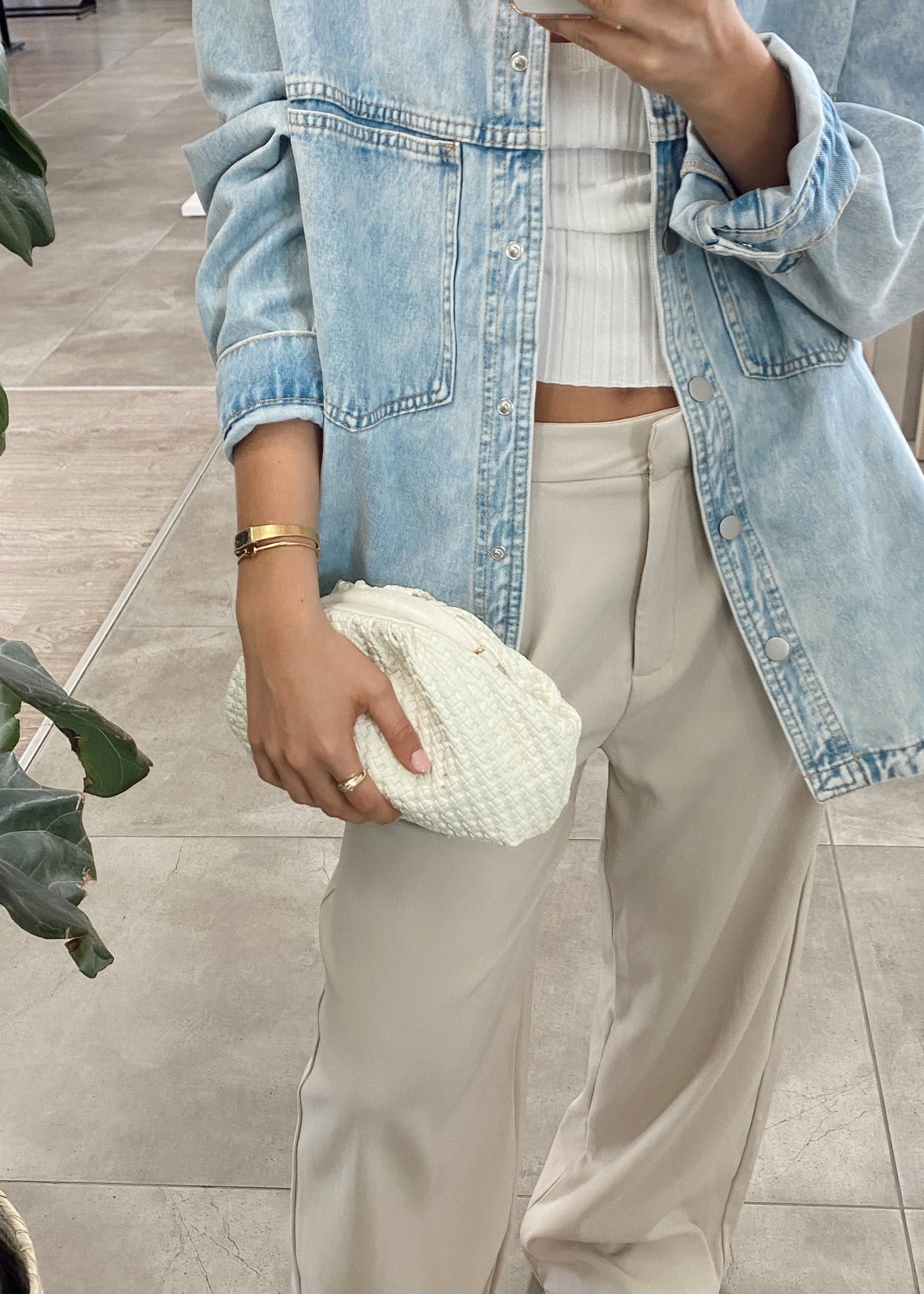 VENETIA WOVEN CLUTCH BAG