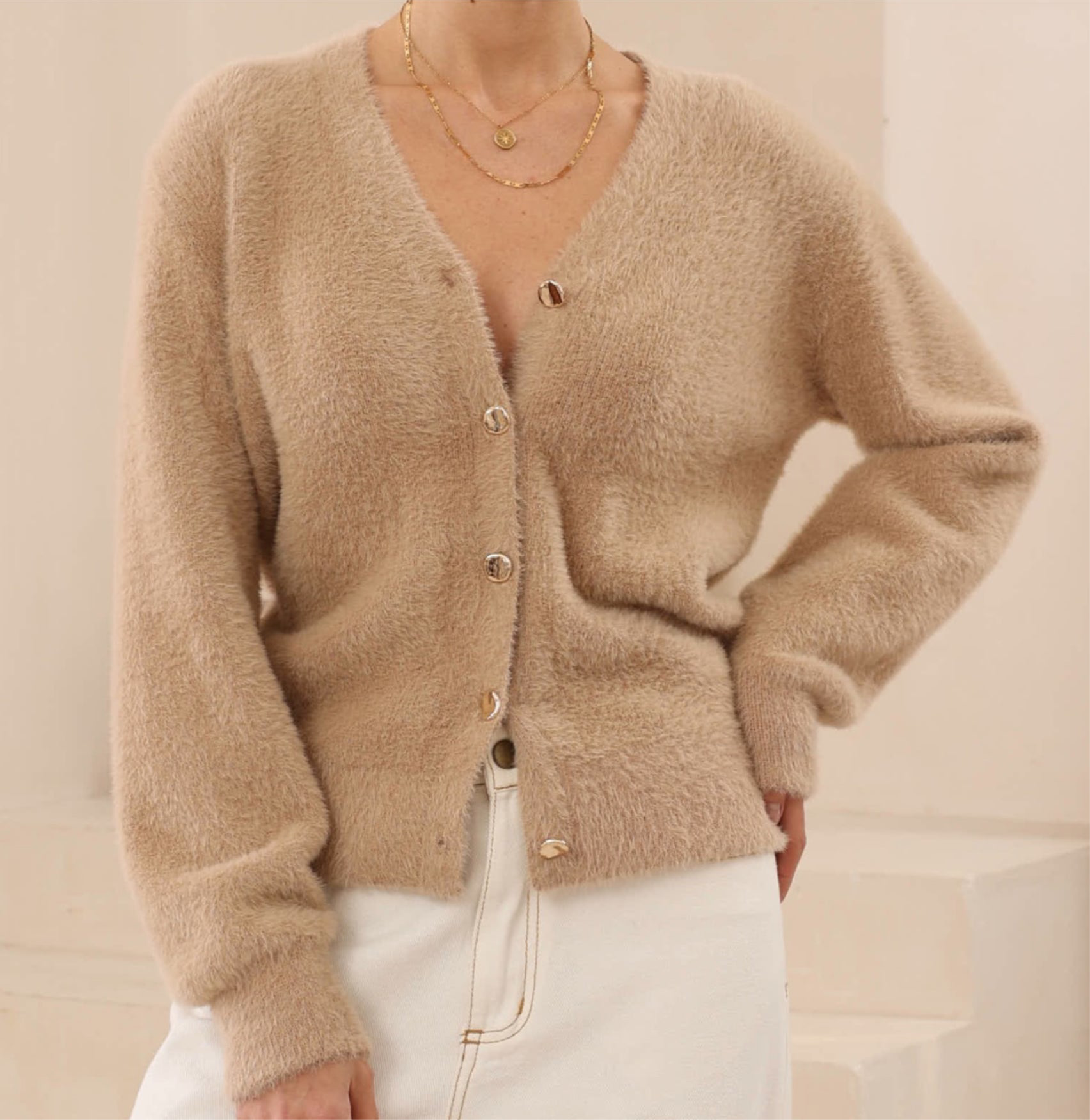 ISOBEL FLUFFY CARDI
