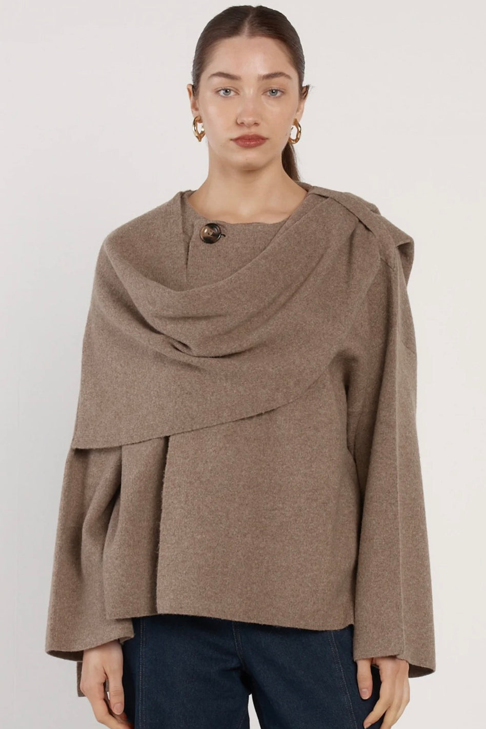 AMARIS CAPE CARDI