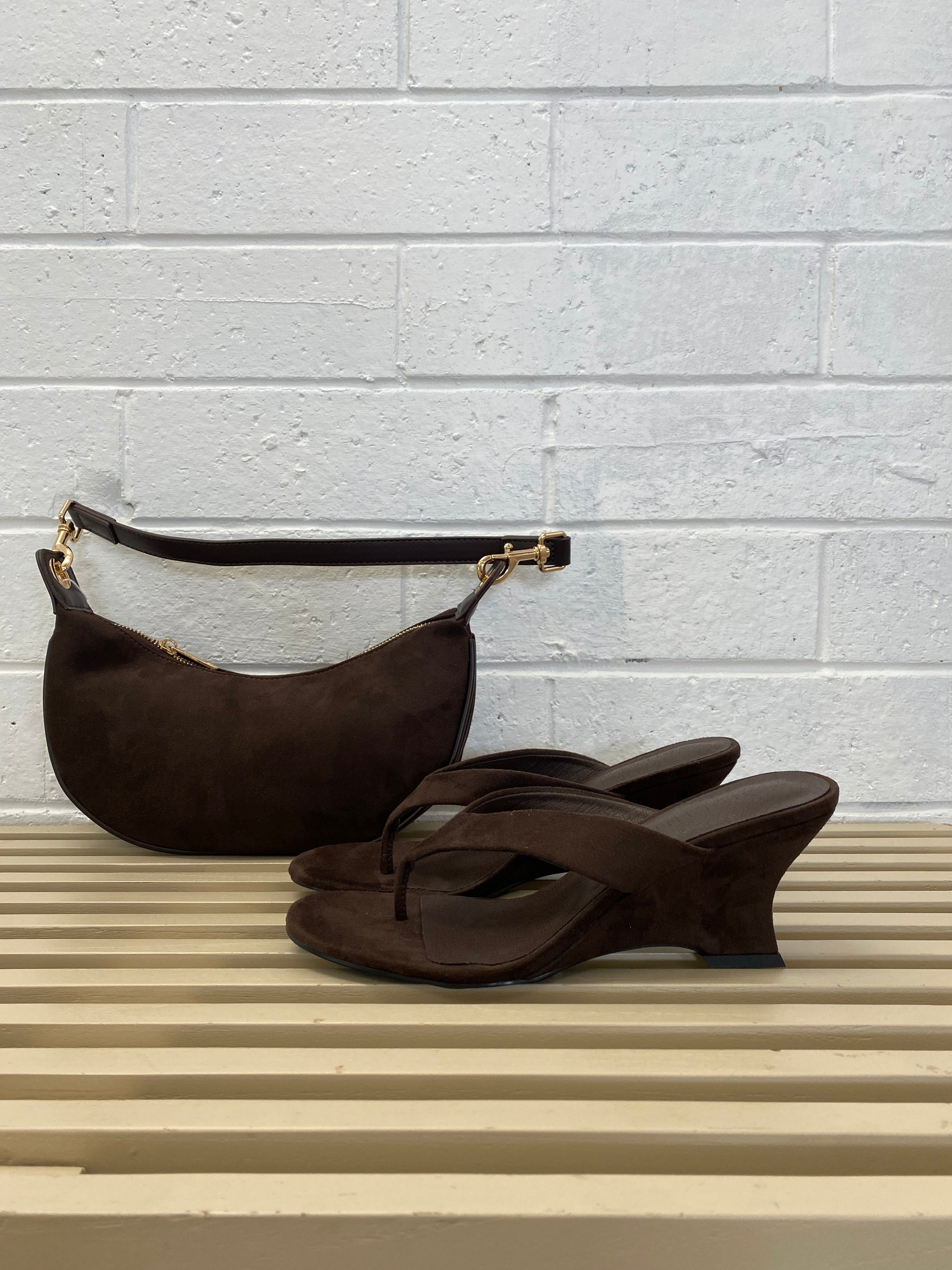 BILLINI ORIELLE SUEDE HEEL
