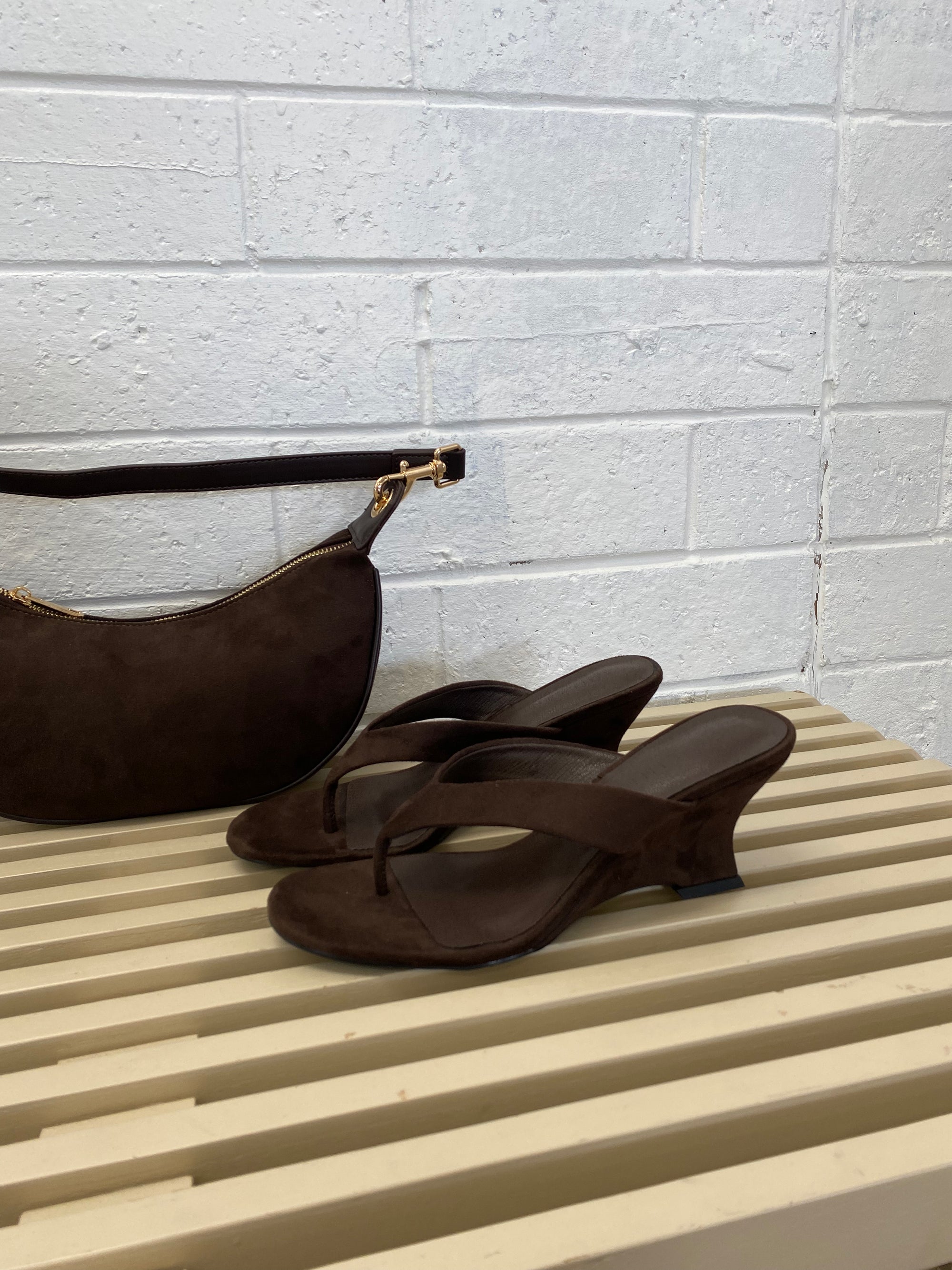BILLINI ORIELLE SUEDE HEEL