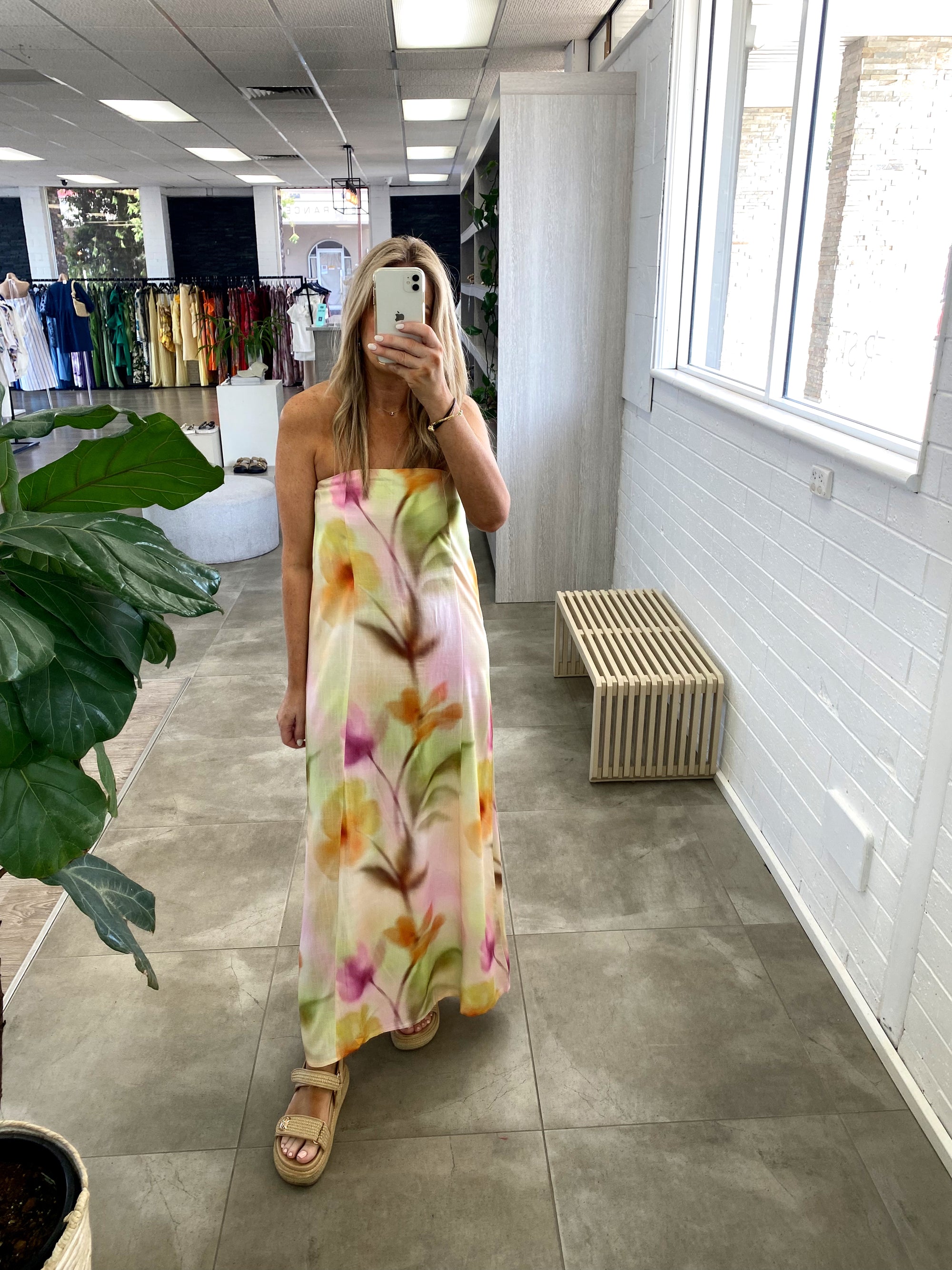 SHILA MAXI DRESS