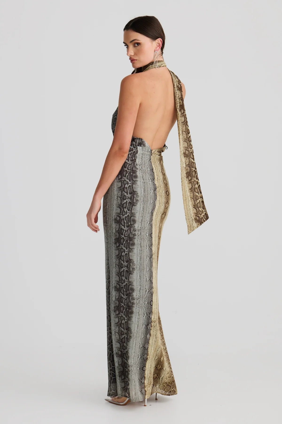 DERMA SASKIA GOWN