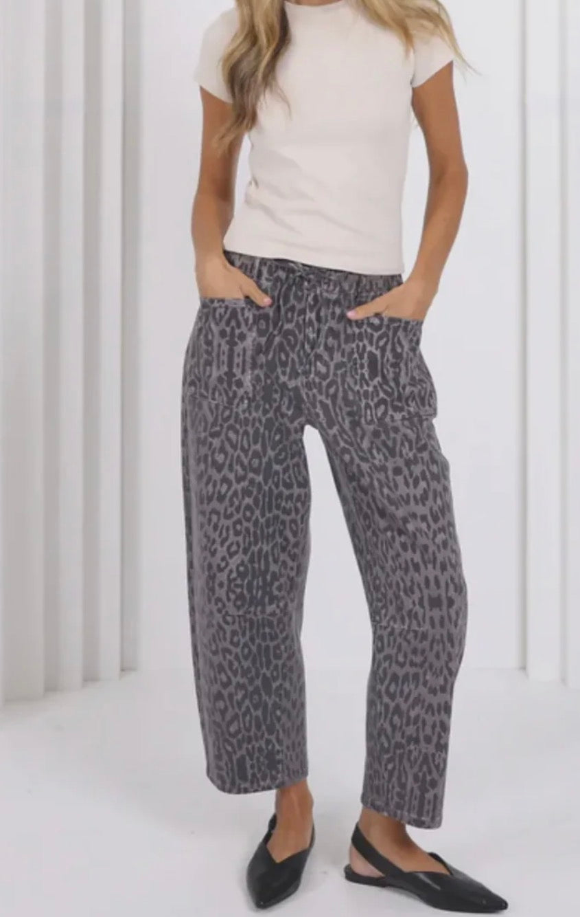 LEO BARREL JEANS LEOPARD