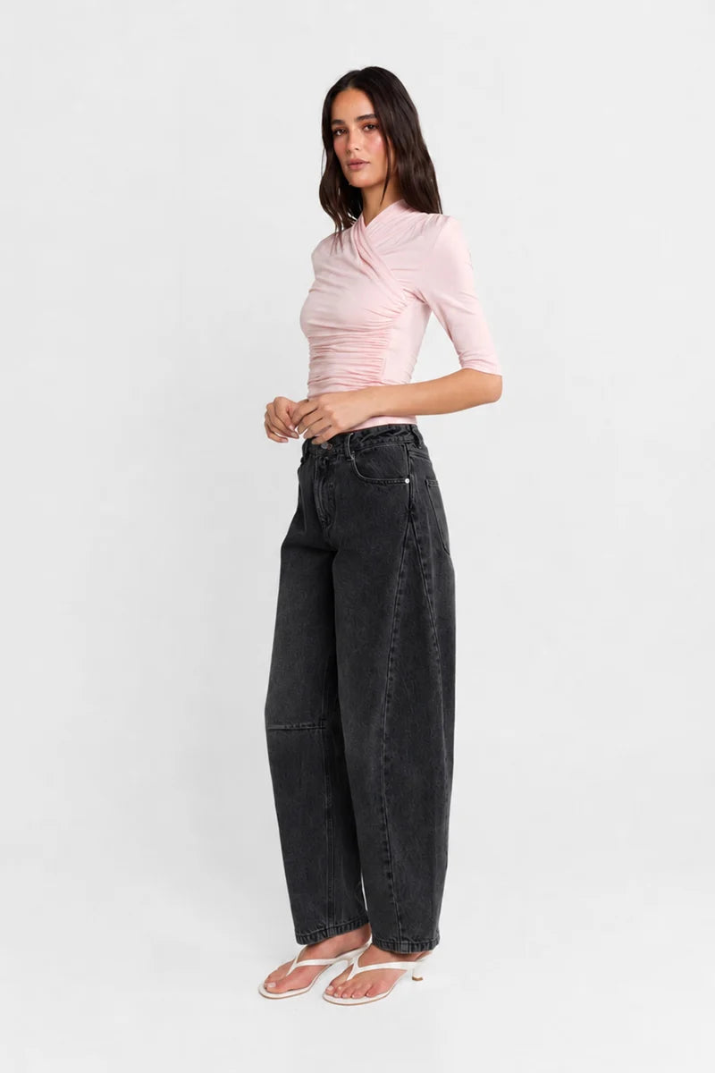 MADISON THE LABEL CORA BARREL JEANS