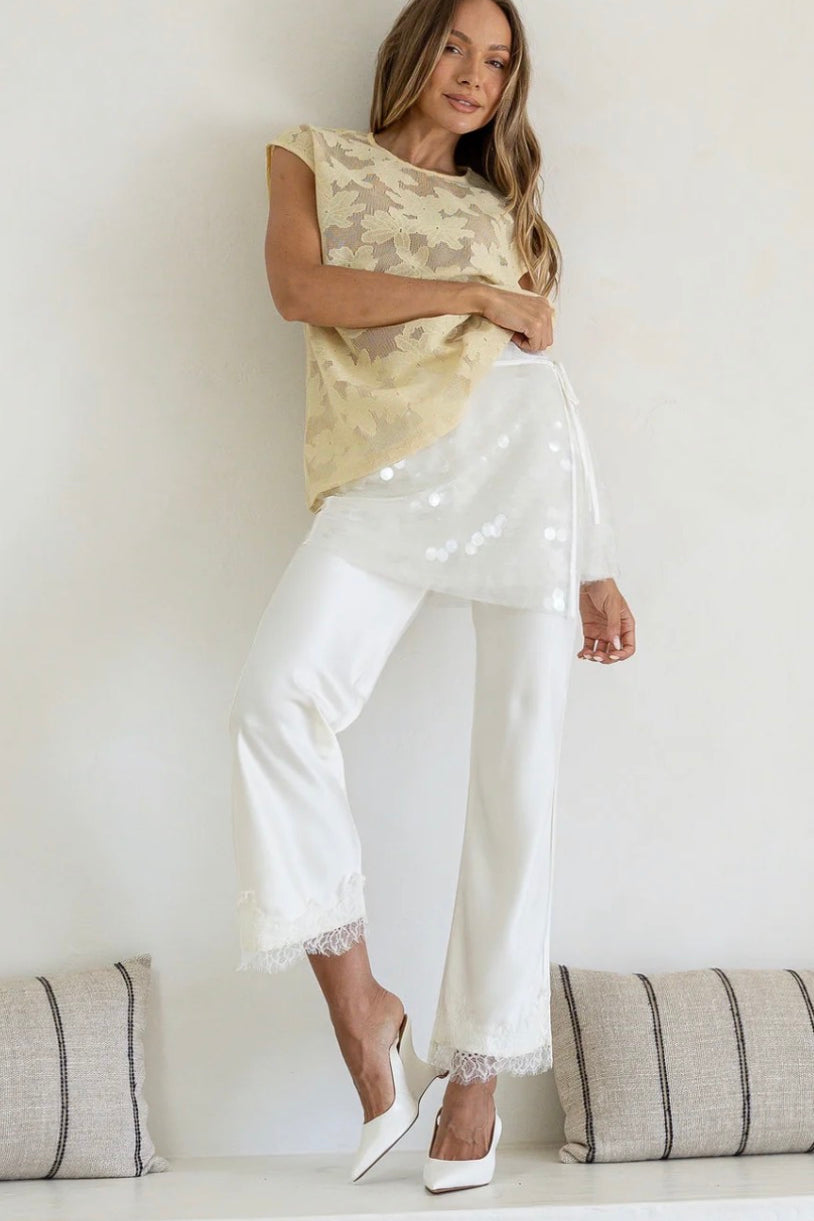 PEACH AND PARLA ANISSA LACE TOP