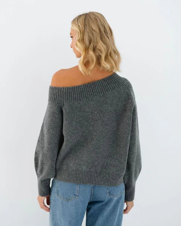 POP SHOULDER KNIT