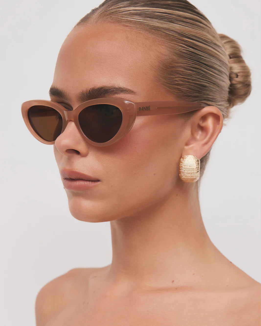 BANBE THE SWEENEY SUNGLASSES - NUDE CHOCOLATE
