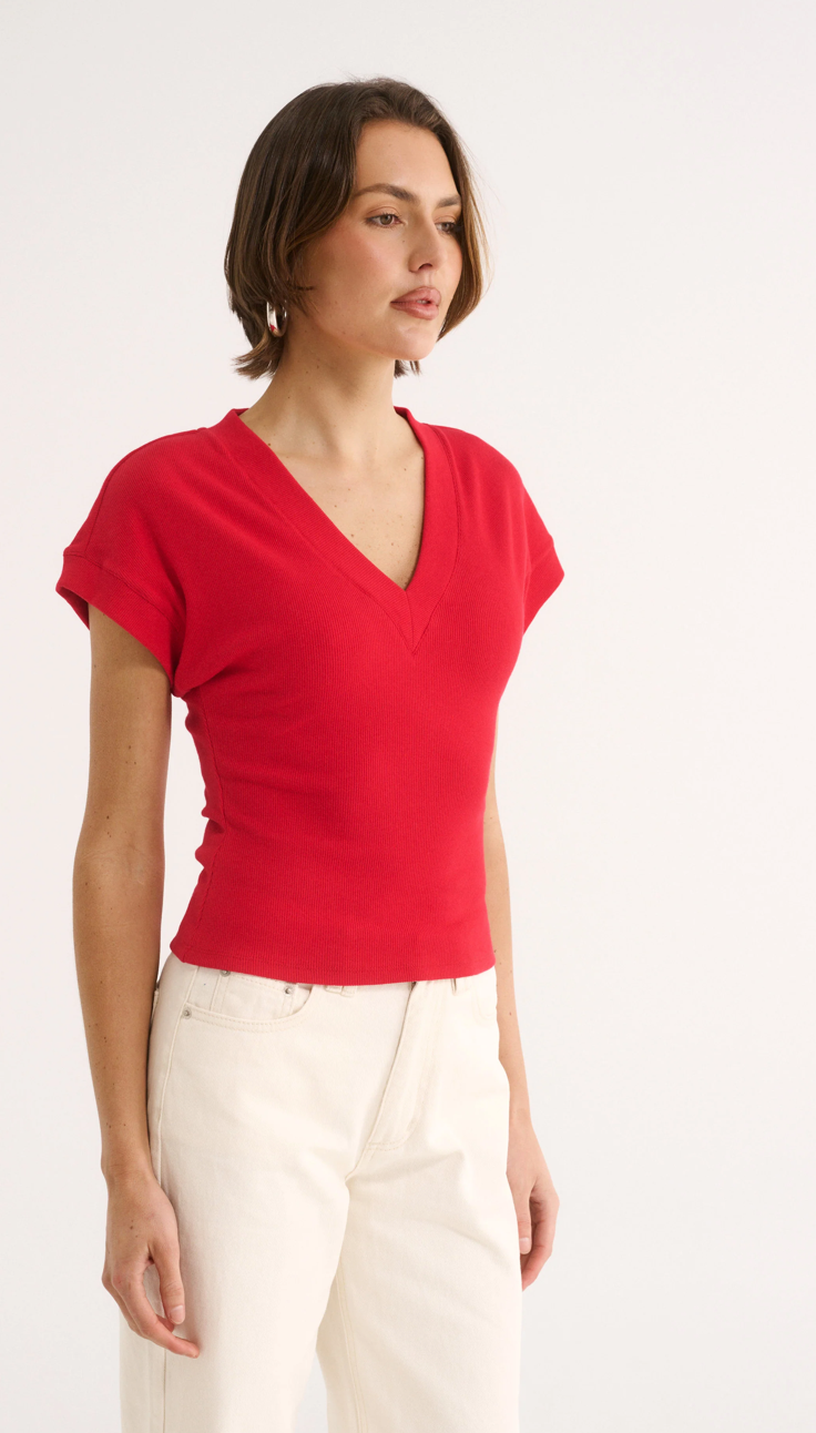 PRIMI KELLY RED V NECK TEE
