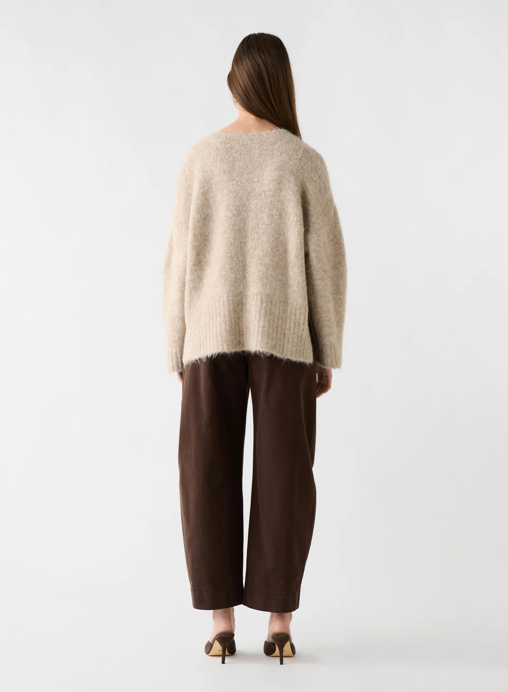 ESMAEE WHISPER V NECK SWEATER