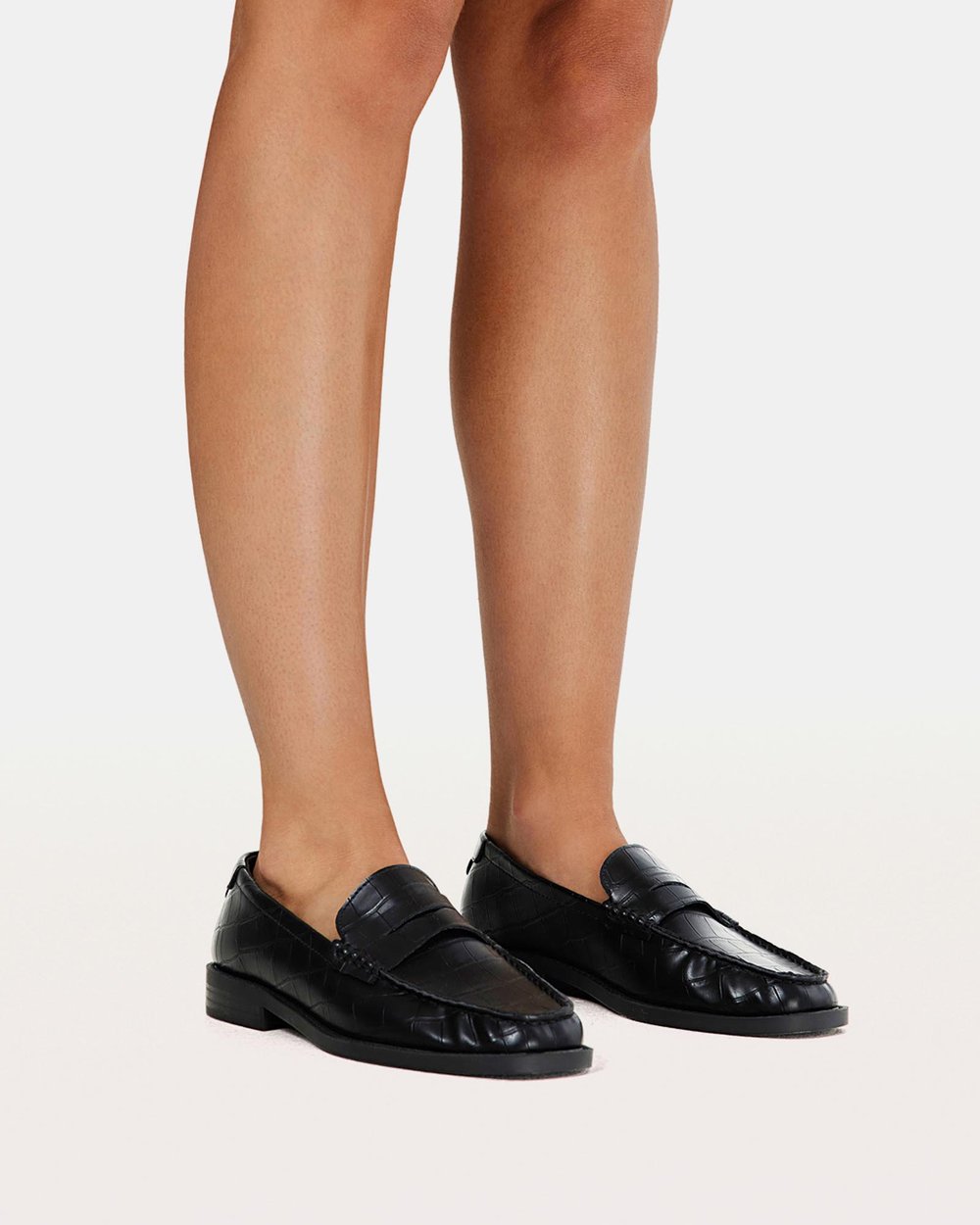 BILLINI QUANNAH BLACK CROC LOAFER